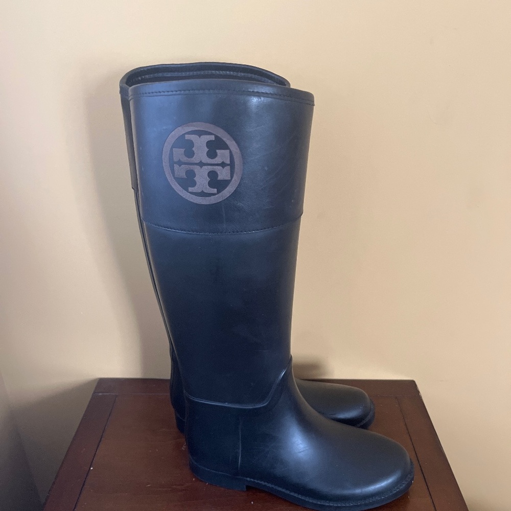 Tory Burch Boots